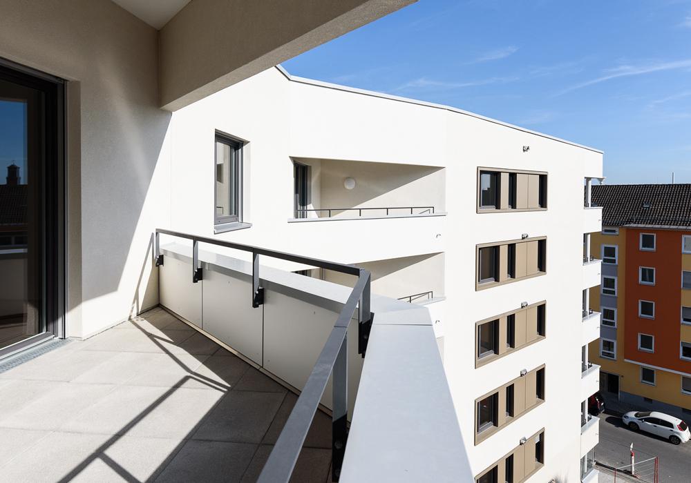 Alle Loggien öffnen sich Richtung Rhein / Lindenhof (Foto: C. Köhler, Mannheim)